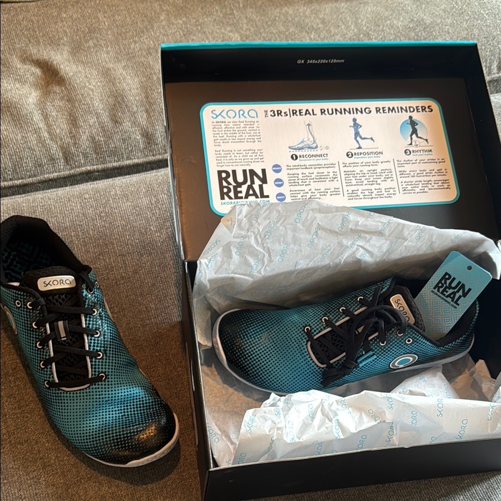 Skora Men's Athletic Shoes - Black and Blue Size 12